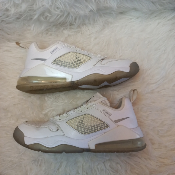 Nike Men’s Jordan Mars 270 Low 'Pure Money White/Cream Sneakers Size 8 Us - Picture 7 of 16